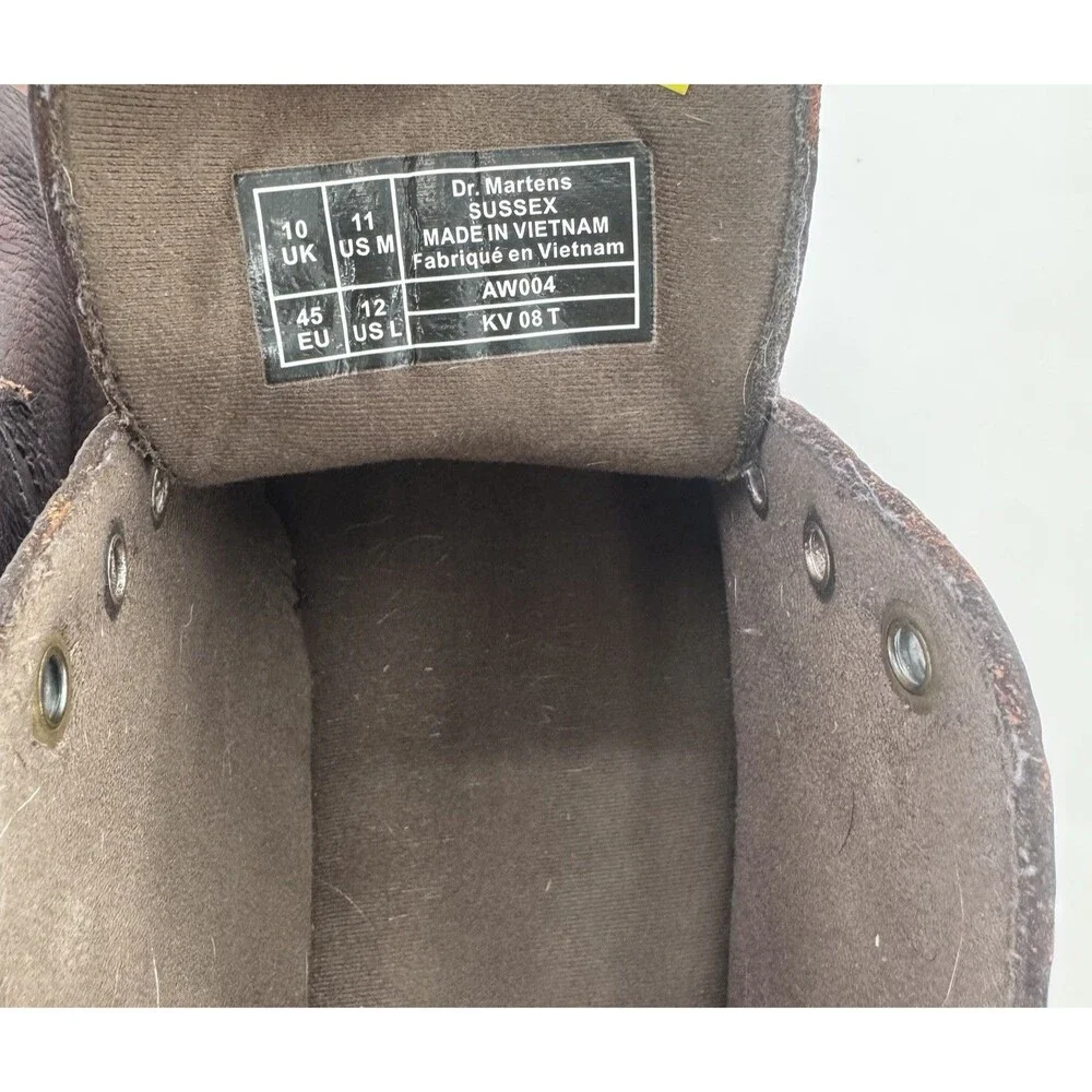 Dr. Martens Sussex Dark Brown Pebbled Leather Men's Size US 11 Chukka Boots